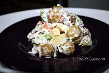 Makan a la Pinoy: Ensalada a patatas ken manok