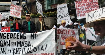 Peasants raise fist vs MGB, NCIP