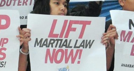 Students protest Duterte’s looming dictatorship