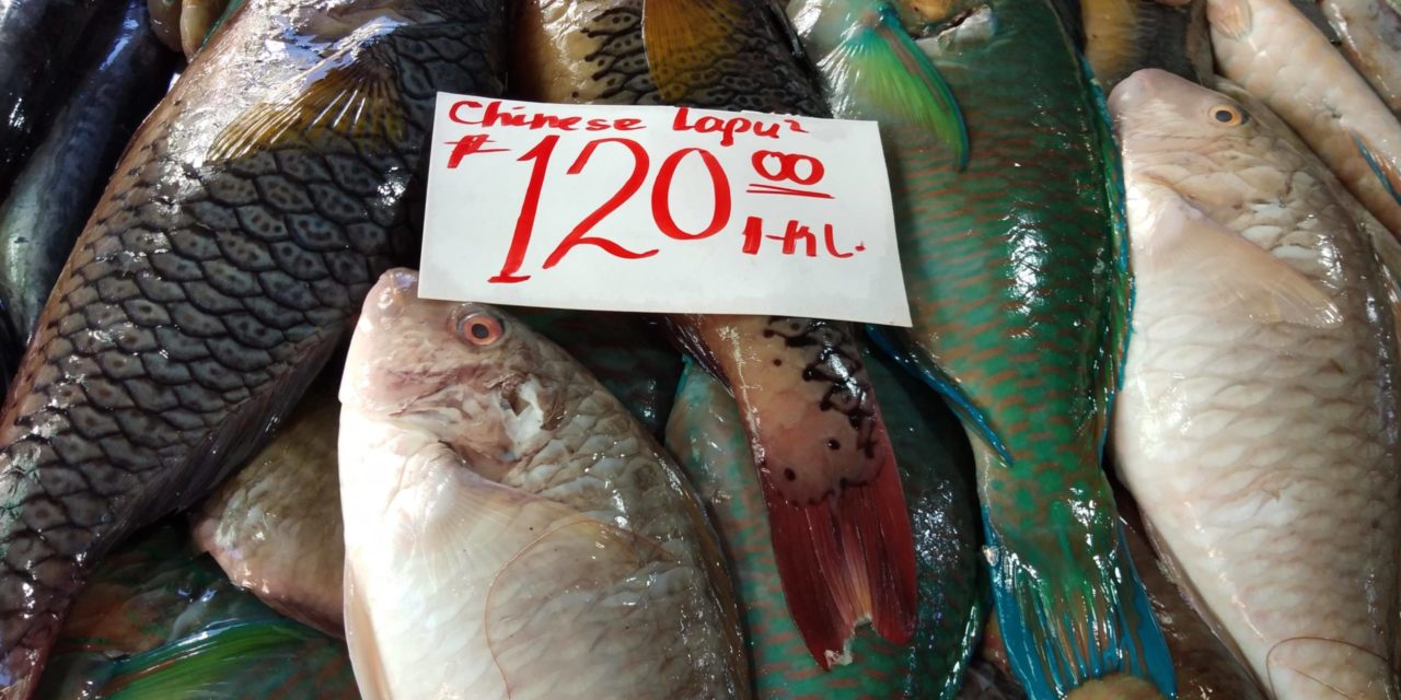 Makan ala Pinoy: Sarsiado a daing a mol-mol