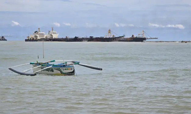 As shore and catch shrink, voices rise against dredging in Ilocos Sur