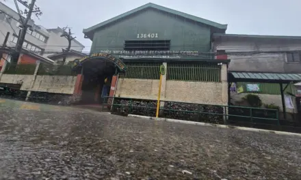 Teachers, students: Systemic failures hurt learning, not class suspension