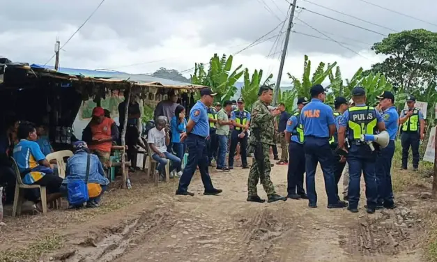 Police deployment at Nueva Vizcaya anti-mining barricade draws protests